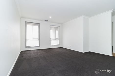 Property photo of 2 Zeil Circuit Thurgoona NSW 2640