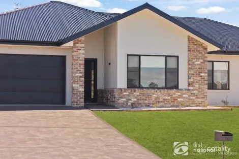Property photo of 10 Wilton Grove Mudgee NSW 2850