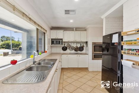 Property photo of 9 Sovereign Place Forrestfield WA 6058