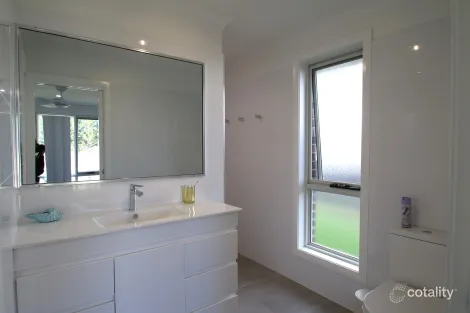 Property photo of 4 Joseph Drive Orange NSW 2800