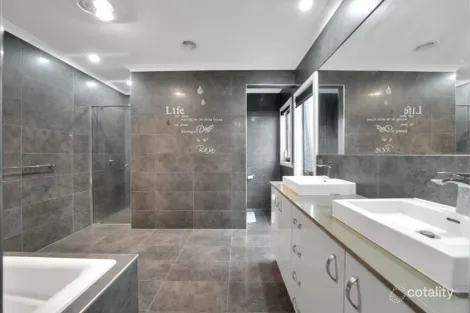 Property photo of 6 Pesa Way Wyndham Vale VIC 3024