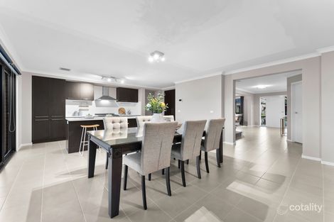Property photo of 44 Von Nida Drive Cranbourne North VIC 3977