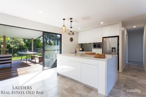 Property photo of 3 Shelly Close Wallabi Point NSW 2430