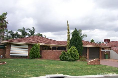 Property photo of 16 Rosemary Court Huntingdale WA 6110