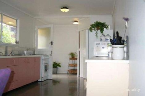 Property photo of 59 Diamond Street Riverview QLD 4303