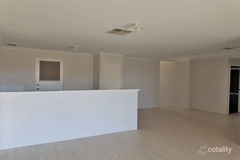 Property photo of 16 Evans Way Byford WA 6122