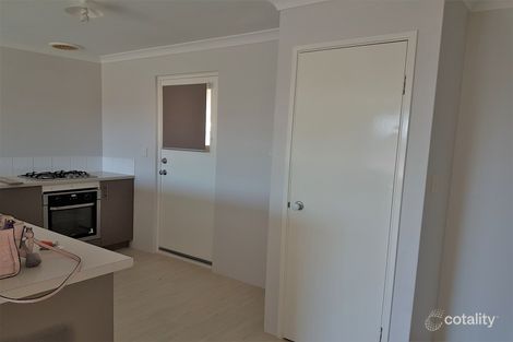 Property photo of 16 Evans Way Byford WA 6122
