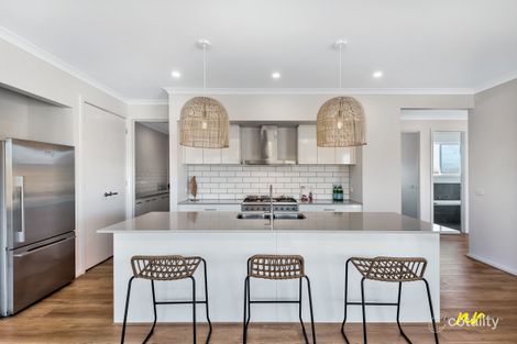 Property photo of 25 Pardolote Crescent St Leonards VIC 3223