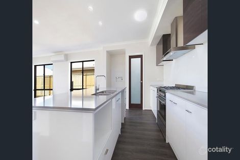 Property photo of 33 Lindeman Circuit Pimpama QLD 4209