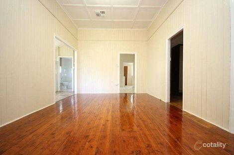 Property photo of 4 Fortescue Street Dalby QLD 4405