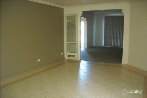 Property photo of 1/36 Hannah Avenue Hillside VIC 3037