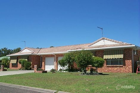 4 Glen Cl, North Haven, NSW 2443