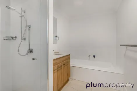 Property photo of 13/45 Kersley Road Kenmore QLD 4069