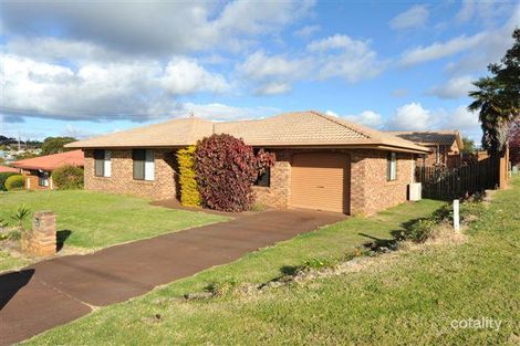 Property photo of 16 Kratzmann Court Kearneys Spring QLD 4350