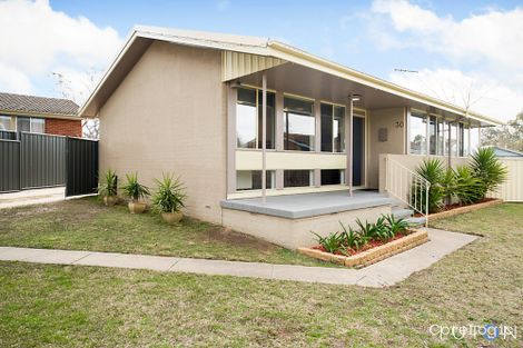 Property photo of 30 Bendigo Street Fisher ACT 2611