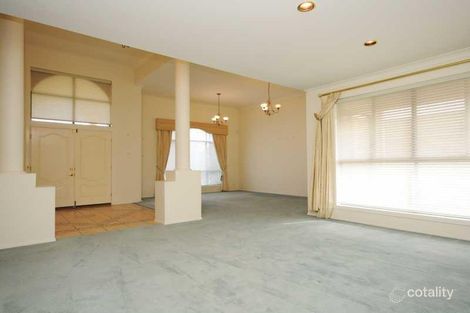 Property photo of 27 Cassowary Drive Burleigh Waters QLD 4220