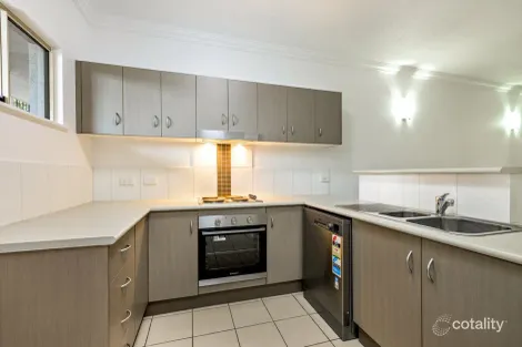 Property photo of 302/2-8 Centenary Close Manoora QLD 4870