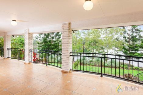 Property photo of 15 The Esplanade Forest Lake QLD 4078