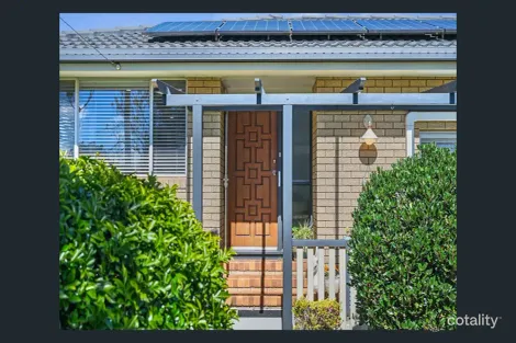 Property photo of 34 Knockator Crescent Centenary Heights QLD 4350
