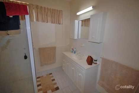 Property photo of 2 Sydney Hall Way Narrogin WA 6312