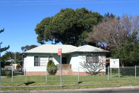 31 Farmborough Rd, Unanderra, NSW 2526