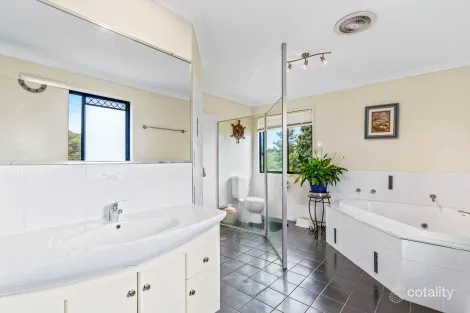 Property photo of 10 Carnation Court Russell Island QLD 4184