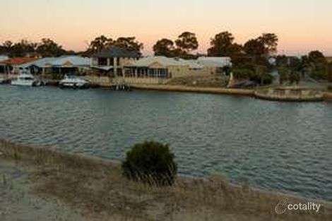 Property photo of 25 Erins Isle Dudley Park WA 6210