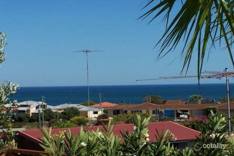 Property photo of 41 Rees Drive Quinns Rocks WA 6030