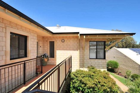 14/21 Oakmont Ave, Meadow Springs, WA 6210