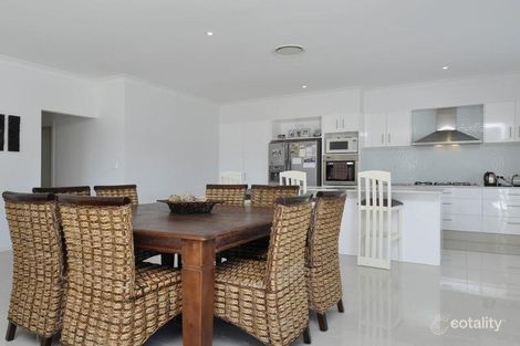 Property photo of 27 Palladium Boulevard Hope Island QLD 4212
