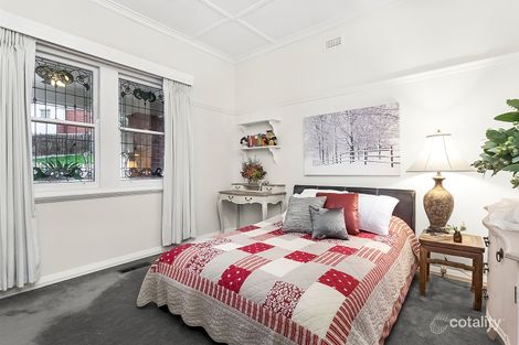 Property photo of 60 Myrnong Crescent Ascot Vale VIC 3032