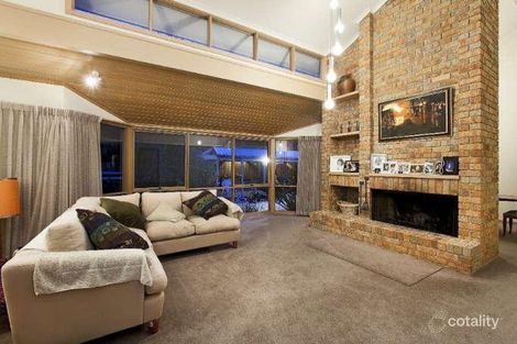 Property photo of 34 Tetragona Quadrant Rowville VIC 3178