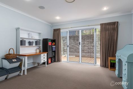Property photo of 3 Greenview Close Mitchelton QLD 4053