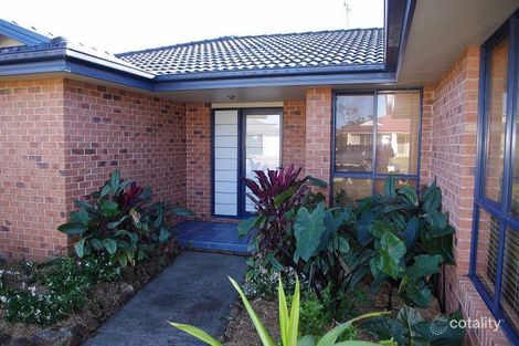 Property photo of 11 Albatross Way Old Bar NSW 2430