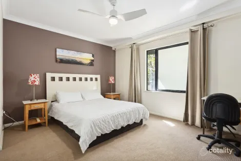 Property photo of 1/128 Mounts Bay Road Perth WA 6000
