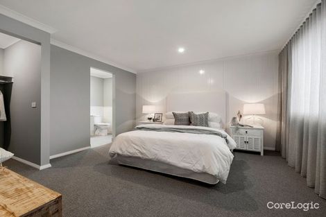 Property photo of 69 Whitfield Crescent Craigieburn VIC 3064