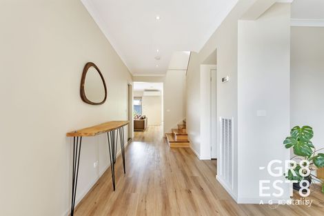 Property photo of 33 Jupiter Crescent Cranbourne West VIC 3977