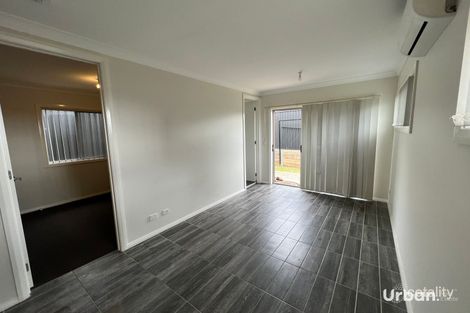 15 Kingsbury Rd, Edmondson Park, NSW 2174