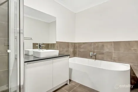 Property photo of 56 Fitzpatrick Circuit Kalkallo VIC 3064
