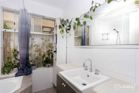 Property photo of 21 Wayfarer Road Heathridge WA 6027
