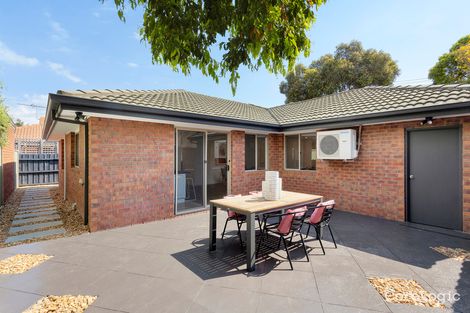 Property photo of 34 Simmonds Street Hughesdale VIC 3166