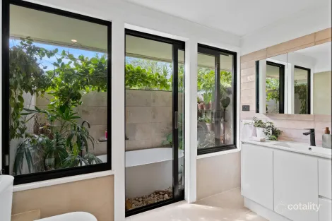 Property photo of 15 Stanton Road Smithfield QLD 4878
