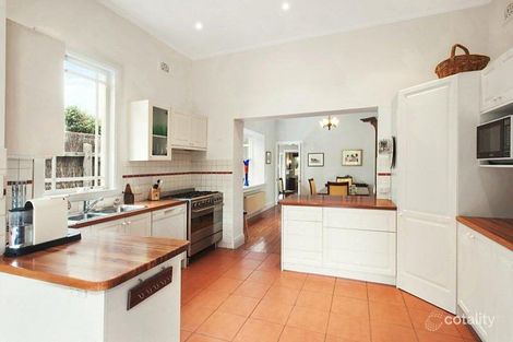 Property photo of 128 Beach Road Sandringham VIC 3191