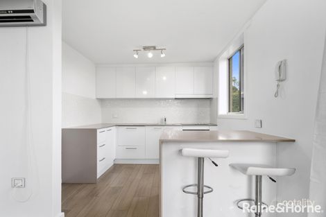 Property photo of 3/10 Stornaway Road Queanbeyan NSW 2620