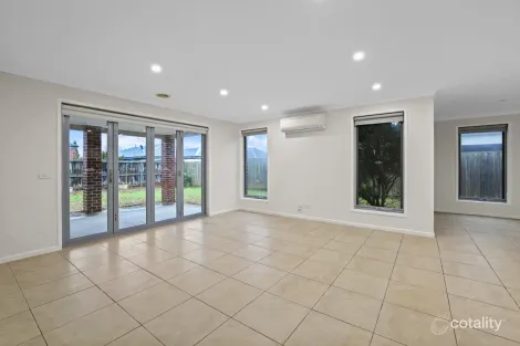 Property photo of 19 Greythorn Road Traralgon VIC 3844