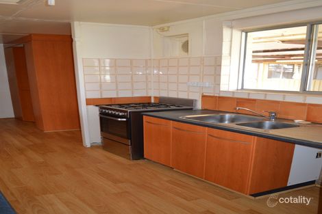 6 Wildflower Ct, Kambalda West, WA 6442