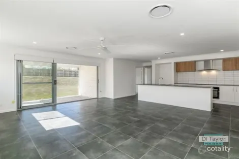Property photo of 102 Edinburgh Crescent Gleneagle QLD 4285