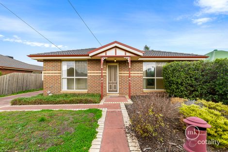 1/13 Stenhouse Ave, Brooklyn, VIC 3012