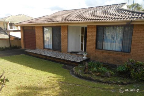 18 Toongara Ave, Bateau Bay, NSW 2261