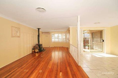 Property photo of 12 Selina Avenue Kariong NSW 2250